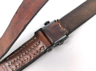 Trageriemen für MP40 , höchstwahrscheinlich Österreich oder Jugoslawien nach 1945. Neuzeitliche Stemeplung " MP44"