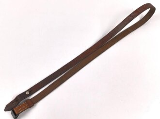 Trageriemen für MP40 , höchstwahrscheinlich Österreich oder Jugoslawien nach 1945. Neuzeitliche Stempelung " StgG44"
