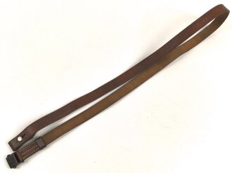 Trageriemen für MP40 , höchstwahrscheinlich Österreich oder Jugoslawien nach 1945. Neuzeitliche Stempelung " StgG44"