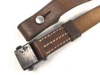Trageriemen für MP40 , höchstwahrscheinlich Österreich oder Jugoslawien nach 1945. Neuzeitliche Stempelung " StgG44"