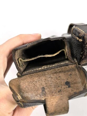 Patronentasche zum K98 Wehrmacht ( für 6 Ladestreifen) Getragenes Stück, datiert 1939