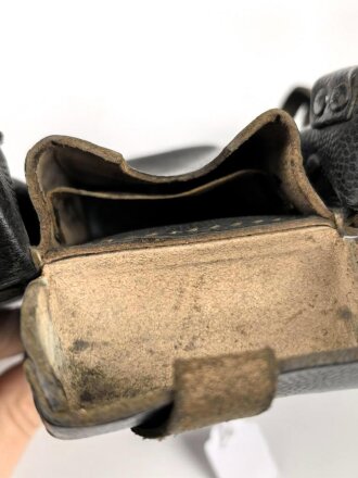 Patronentasche zum K98 Wehrmacht ( für 6 Ladestreifen) Genietetes Stück mit Reichsbetriebsnummer