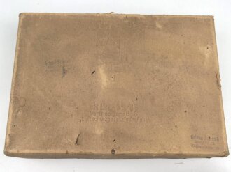 Luftschutz, Volksgasmaske 40 für Frauen. Komplett, im Umkarton
