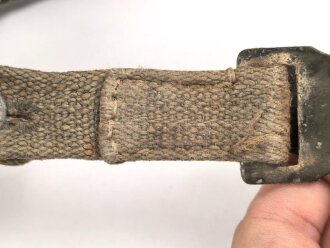 Reichswehr / frühe Wehrmacht, Bereitschaftsbüchse für die Gasmaske. Originallack, datiert 1934.