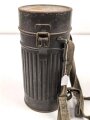 Reichswehr / frühe Wehrmacht, Bereitschaftsbüchse für die Gasmaske. Originallack, datiert 1934.
