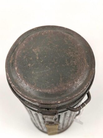 Gasmaskendose Wehrmacht Modell 1938. Originallack,...