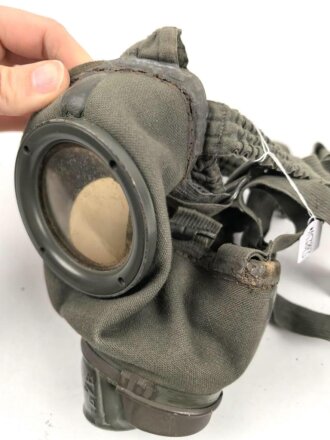 Gasmaske 30 Wehrmacht. Innen datiert 1936