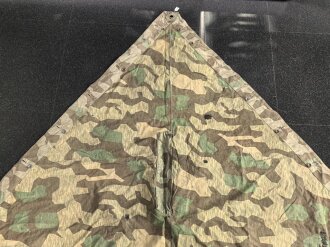 Zeltbahn 31 Wehrmacht. Farbfrisches Stück mit etlichen Reparaturstellen