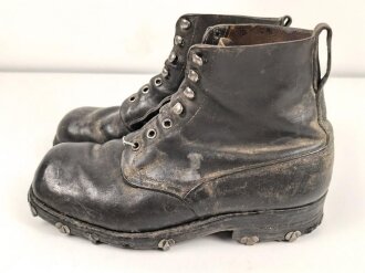 Paar Bergschuhe, mir nicht bekannte Ausführung....