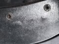 Schwarzer preßmasse Behälter zum Dienstglas 6 x 30 der Wehrmacht. Guter Zustand