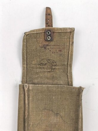 Koppeltasche in aussehen und Schnitt wie Russland 2. Weltkrieg, der rote Stempel deutet allerdings eher auf Polnische Herkunft.