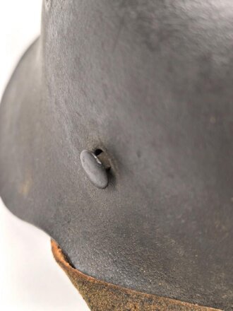 Heer, Stahlhelm Modell 1942. In allen Teilen original und zusammengehörig, EF68