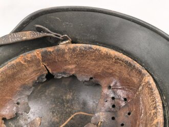 Heer, Stahlhelm Modell 1940 mit Emblem. In allen Teilen original und zusammengehörig, Q64