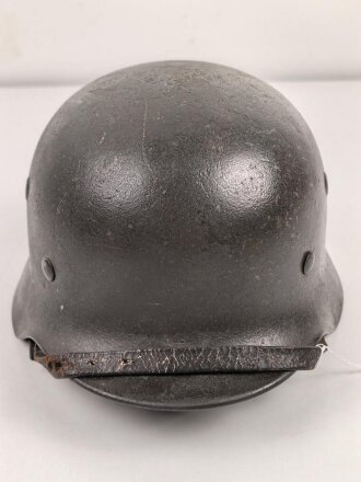Heer, Stahlhelm Modell 1940 mit Emblem. In allen Teilen original und zusammengehörig, Q64