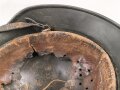 Heer, Stahlhelm Modell 1940 mit Emblem. In allen Teilen original und zusammengehörig, Q64