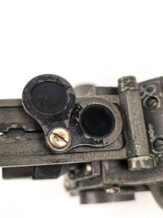 Kriegsmarine, Peilaufsatz FRM5 für Kompass. Hertsteller C.Plath Hamburg. Schweres Stück in gutem Gesamtzustand, Originallack, der Adler auf dem Typenschild entnazifiziert