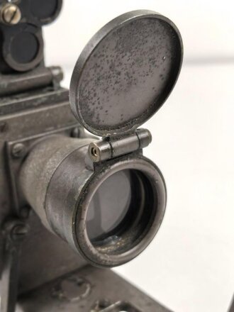 Kriegsmarine, Peilaufsatz FRM5 für Kompass. Hertsteller C.Plath Hamburg. Schweres Stück in gutem Gesamtzustand, Originallack, der Adler auf dem Typenschild entnazifiziert