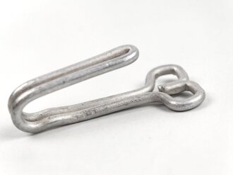 Koppelhaken für eine Feldbluse , Aluminium