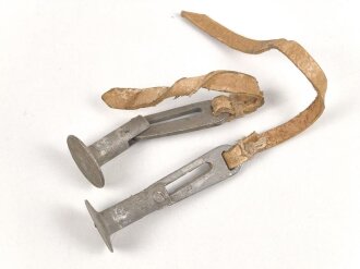 Paar Aluminiumbeschläge zu befestigen der Trageriemen am Tornister der Wehrmacht