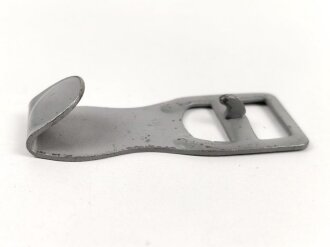 Eiserner Beschlag für ein Koppeltragegestell der Luftwaffe, Originallack