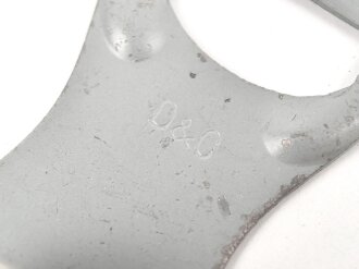 Eiserner Beschlag für ein Koppeltragegestell der Luftwaffe, Originallack