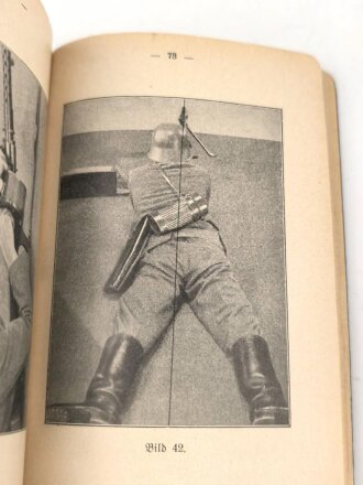 D. 127/1 "Anleitung für die Bedienung und Verwendung des M.G. 3,4 Teil 1" datiert 1936, 102 Seiten, DIN A6, gebraucht