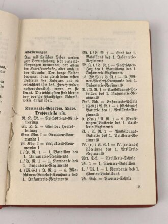 "Rekrutenlexikon - Ein Merkbuch für den Infanteriedienst"  datiert 1935, 157 Seiten, DIN A6, gebraucht