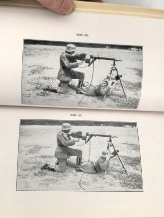 H. Dv. 240 "Schießvorschrift für die Gewehr (Karabiner), leichtes Maschinengewehr, Pistole usw" datiert 1937, 162 Seiten, DIN A6