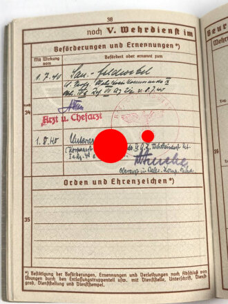 Wehrpaß Heer, eingestellt am 15.21940 bei " Sanitäts Ersatz Abteilung 9 Kassel"