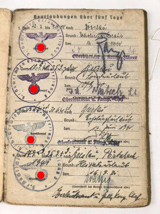 Soldbuch ausgestellt 7.9.1939 bei Nachrichten Ersatz Abteilung 8