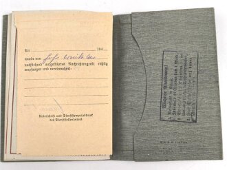 Wehrpaß Luftwaffe, eingestellt am 1.5.41 bei Luftnachrichten Kompanie Fliegerhorst Wels.