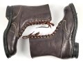 Luftwaffe, Paar Stiefel für Fallschirmjäger. Ungetragenes Paar in sehr gutem Zustand, rotbraune Ausführung, Sohlenlänge knapp über 32cm . In dieser Qualität selten