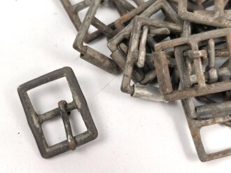 Metallbeschlag aus Wehrmachtsbeständen. Eisen, 24 x...