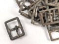 Metallbeschlag aus Wehrmachtsbeständen. Eisen, 24 x 32mm, angerostet, sie erhalten ein ( 1 ) Stück