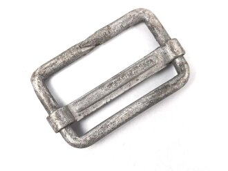 Gürtelschieber aus Leichtmetall, so an den Luftwaffe Tropenhosen mit Beintasche zu sehen. Höhe 43mm