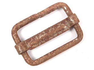 Gürtelschieber aus Eisen, angerostet, Aussenhöhe 38mm