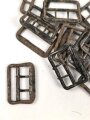 Metallbeschlag aus Eisen für Hose. Angerostet, Höhe aussen gemessen 32,5mm, sie erhalten ein ( 1 ) Stück