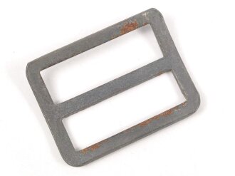 Schieber für Trageriemen der Wehrmacht. Eisen lackiert, 34 x 44mm