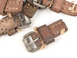 Abgetrenntes Ersatzteil Wehrmacht, Breite des Leichtmetallbeschlages 18mm. Sie erhalten ein ( 1 ) Stück
