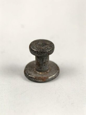Eiserner Beschlag Wehrmacht, 9 und 13mm Durchmesser