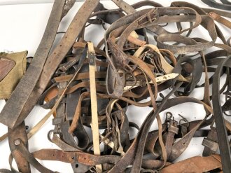 Umfangreiches Konvolut Lederriemen aller Art