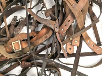 Umfangreiches Konvolut Lederriemen aller Art