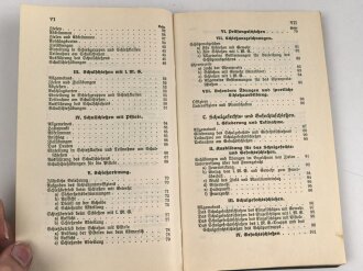 H. Dv. 240 "Schiesvorschrift für Gewehr (Karabiner), leichts Maschiengewehr, Pistole usw." datiert 1937, 162 Seiten, unter DIN A5