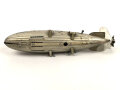 Luftschiff / Zeppelin " LZ 129 Hindenburg" als Kinderspielzeug aus Blech der Firma " Tippco"  Länge 29cm, Original Bemalt, die Luftschraube aus Zelluloid, Funktioniert einwandfrei. Ungereinigtes Stück