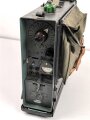 Funksprechgerät a " Fusp. a" Wehrmacht, datiert 1937. Gerät Nummer 37 von 200 gebauten. Extrem seltenes Stück, das Gesamte Gehäuse samt Antenne ist ein sehr guter, neuzeitlicher Nachbau.