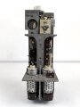 Funksprechgerät a " Fusp. a" Wehrmacht, datiert 1937. Gerät Nummer 37 von 200 gebauten. Extrem seltenes Stück, das Gesamte Gehäuse samt Antenne ist ein sehr guter, neuzeitlicher Nachbau.