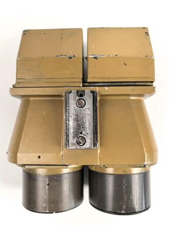 Flakfernrohr DF 10 x 80 Wehrmacht. Hersteller dkl. Klare Durchsicht, gängig, neuzeitlich überlackiertes Stück, zusätzliche Bohrungen angebracht