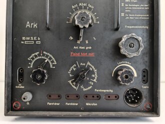 15 Watt Sender Empfänger b datiert 1944. Originallack, ungereinigtes Stück, Funktion nicht geprüft