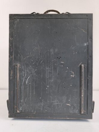15 Watt Sender Empfänger b datiert 1944. Originallack, ungereinigtes Stück, Funktion nicht geprüft