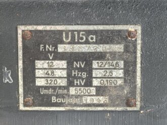 Umformer U 15a datiert 1943. Der Deckel alt überlackiert, sonst gut. Funktion nicht geprüft, selten